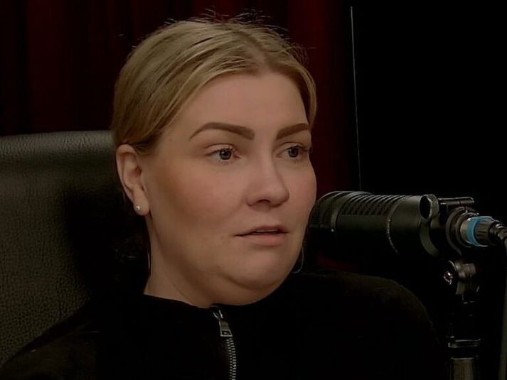 Íris Helga opnaði á sína hlið málanna í hlaðvarpi á vegum Brotkasts um árið.