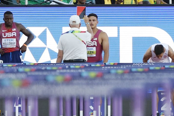 Devon Allen vísað úr keppni eftir að „þjófstarta.“