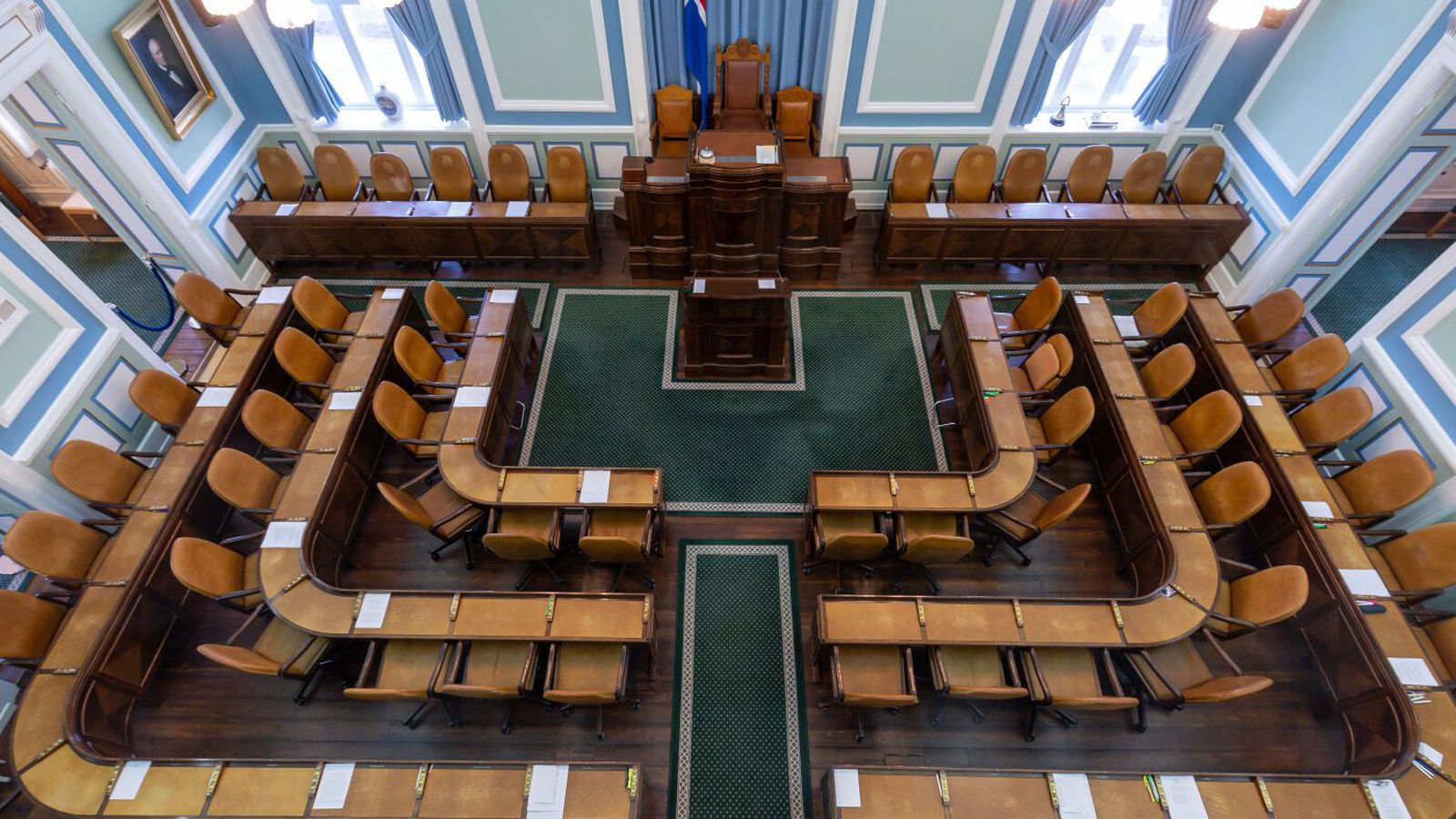Bjart­sýni um að ljúka þing­störfum á morgun