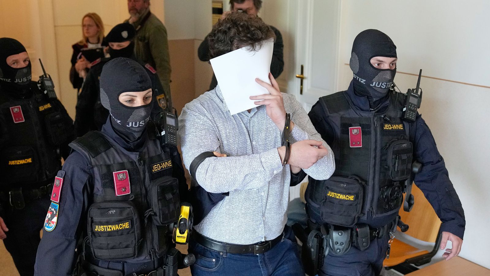 Játaði að hafa skipu­lagt hryðju­verk á tón­leikum Swift