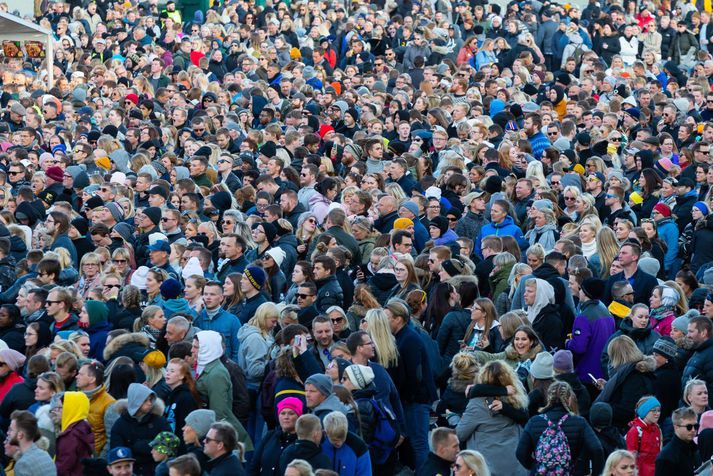 Frá tónleikum Ed Sheeran síðasta sumar en tónleikar eru á meðal þess sem samkomubannið nær til.