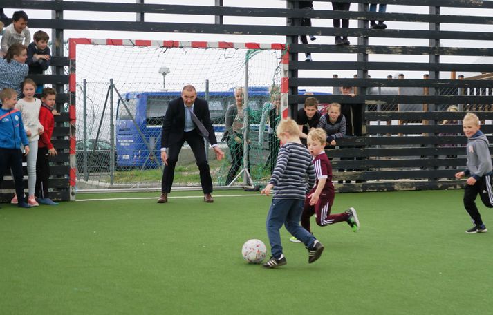 Einbeitingin leyndi sér ekki úr andliti forsetans þegar hann beið eftir skoti á markið.