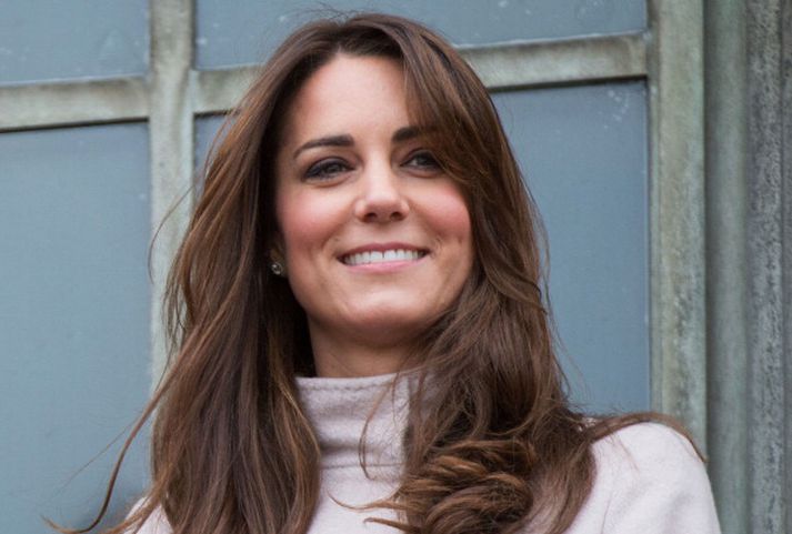 Prinsessan fær hvergi frið fyrir ágengum ljósmyndurum.
