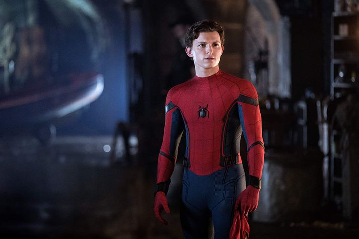 Tom Holland hefur skuldbundið sig til að leika í tveimur Spiderman-myndum til viðbótar en ef fram fer sem horfir verða þær ekki undir merkjum Marvel.