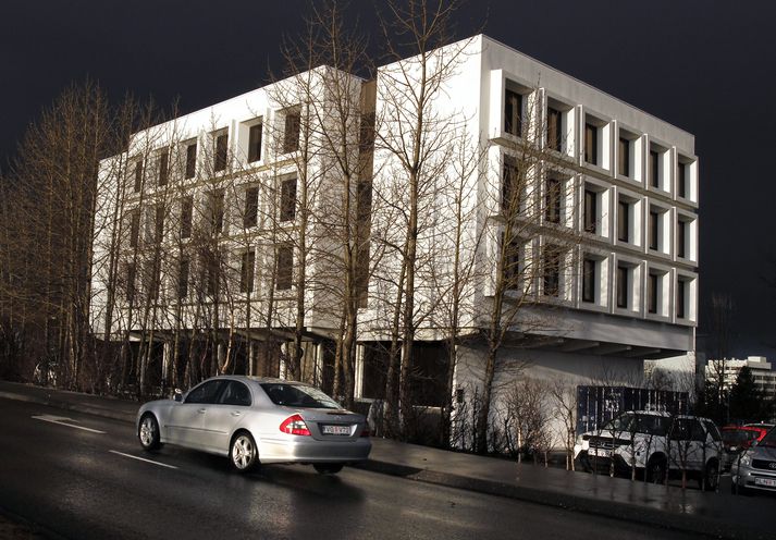 Skuldir flokksins námu 251,7 milljónum króna í lok síðasta árs en voru 237,9 milljónir árið 2011.