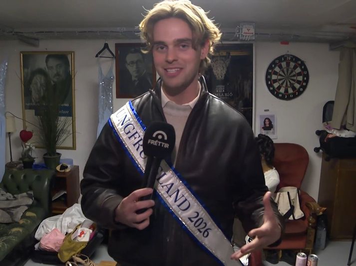 Fréttamaður lenti í verstu martröð keppandans í beinni útsendingu.