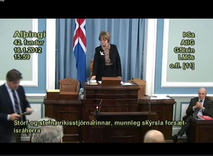 Steingrímur J. Sigfússon í sætinu sínu í dag.