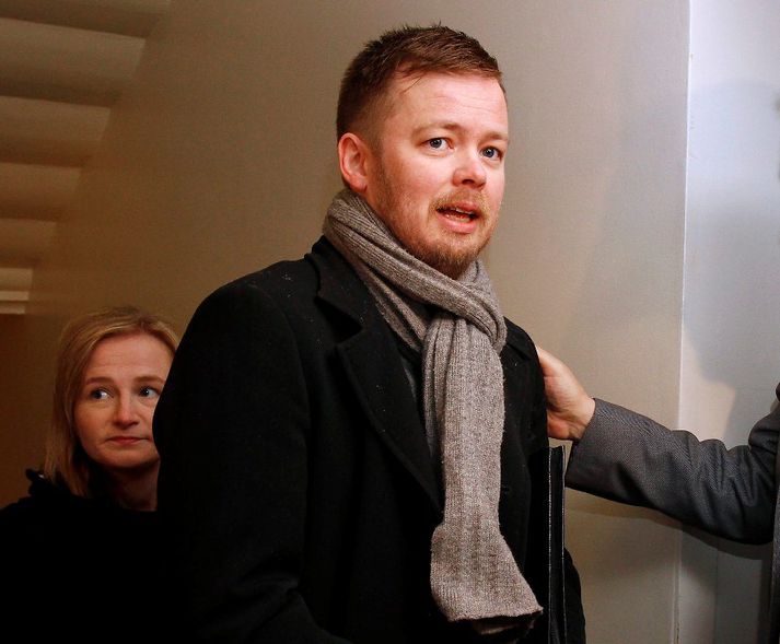 Jón Þór Sturluson segir að höft verið varla losuð á meðan við notum krónu. 