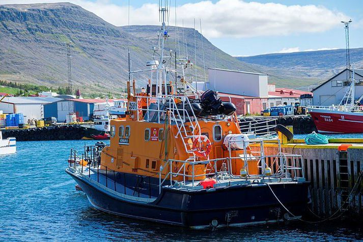 Áhöfn björgunarskipsins Varðar var fyrst á vettvang.