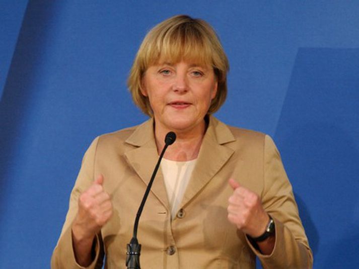 Angela Merkel segir nauðsynleg, Evrópusambandsins vegna, að styðja Grikki. Mynd/ AFP.