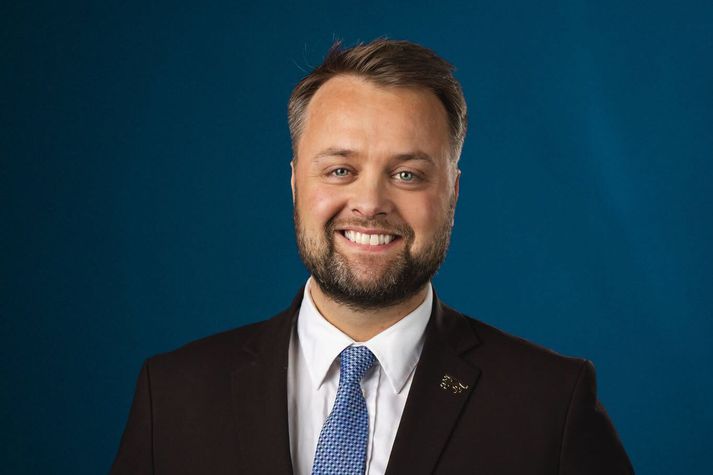 Trausti starfaði áður hjá Útlendingastofnun. 