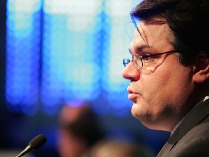 Sigurjón Þ. Árnason er einn fárra efnamanna sem á einkalífeyrissjóð í Landsbankanum.