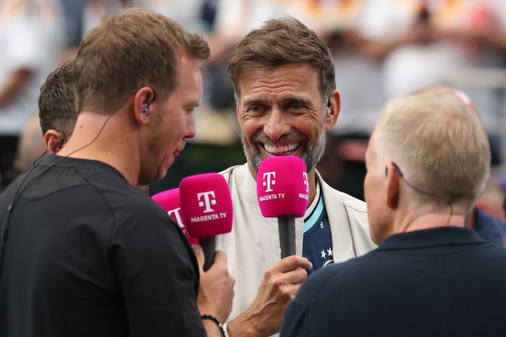 Jürgen Klopp vann sem sjónvarpsmaður á HM og hér ræðir hann við Julian Nagelsmann eftir einn leikinn.