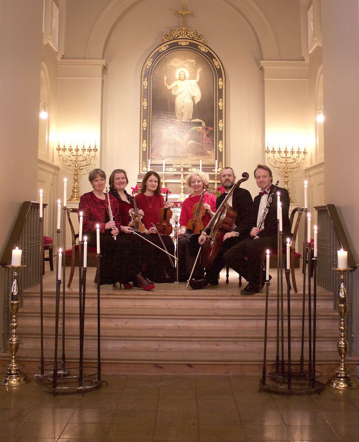 Camerarctica bregst ekki aðdáendum sínum heldur fyllir þá friði fyrir jólin með músík Mozarts í mildri birtu.