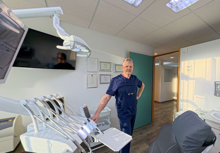 „Við leggjum mikla áherslu á nákvæma greiningu bæði á tönnum og tannholdi, því það er grunnurinn að góðri meðferð,“ segir Þórður  Birgisson, tannlæknir og eigandi tannlæknastofunnar Hvítt bros.