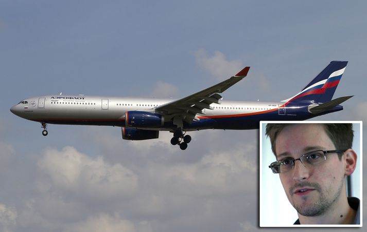 Ólíklegt þyki að uppljóstrarinn Edward Snowden komi hingað til lands. Hann lendir í Moskvu eftir um klukkustund.