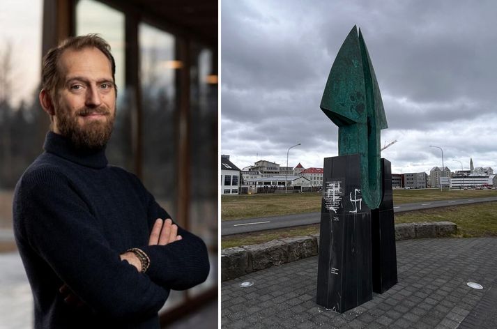 Markús Þór Andrésson safnstjóri og verkið Partnership sem hefur séð betri daga.