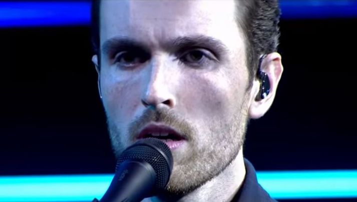 Duncan Laurence flutti lagið í beinni útsendingu í hollensku sjónvarpi um helgina.