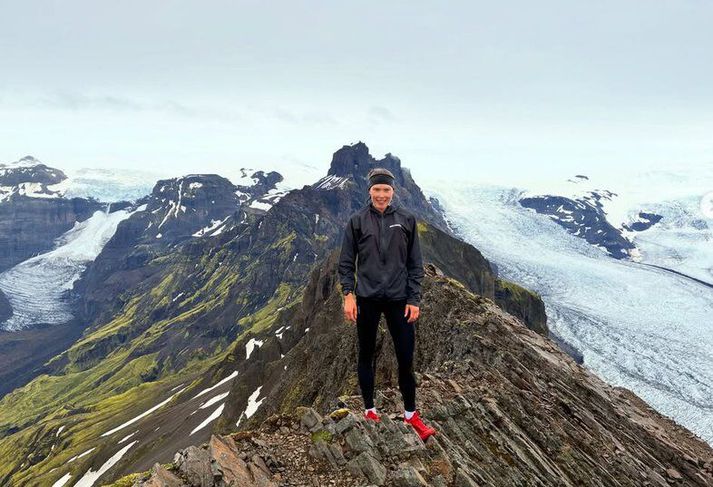Tove Alexandersson sést hér búin að ganga upp á sér á Kristínartinda í Vatnajökulsþjóðgarði.