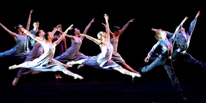 Ballet er mikil og krefjandi hreyfing. Menntamálaráðuneytinu er gert að afla sér frekari gagna um það hvort stúlka fái undanþágu frá leikfimi vegna balletiðkunar sinnar.