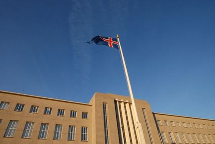Hver styrkur nemur 300 þúsund krónum auk niðurfellingar skráningargjalds í Háskólann, sem er 45 þúsund krónur.  Mynd/ stefán