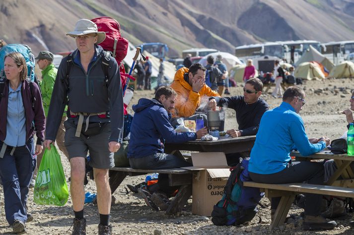 Ferðafólki fjölgar ár frá ári í Landmannalaugum. Unnið er að nýju deiliskipulagi fyrir svæðið. 