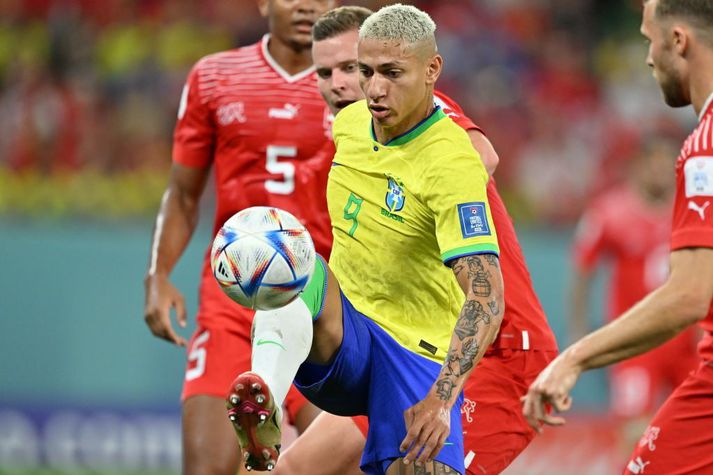 Richarlison í leik með Brasilíu.