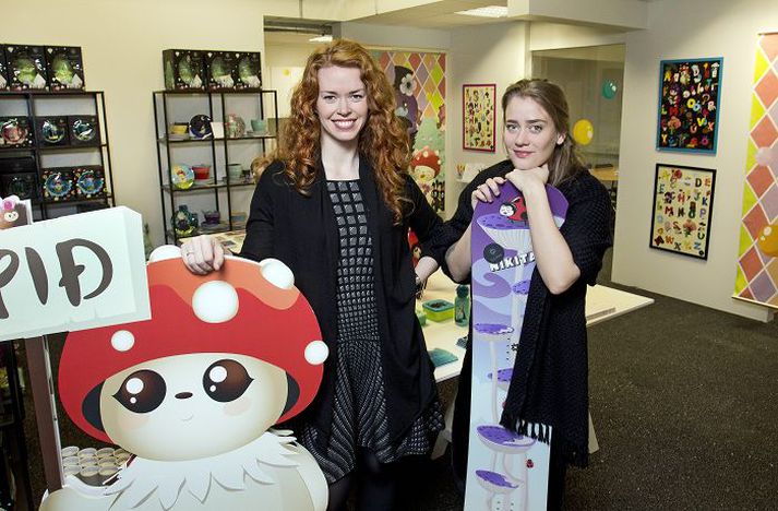 Vinkonurnar Signý Kolbeinsdóttir og Helga Árnadóttir standa að fyrirtækinu Tulipop sem hefur vaxið hratt. Með auknum vexti fyrirtækisins og umsvifum utan Íslands hafa sífellt fleiri tækifæri komið á borð fyrirtækisins á öðrum sviðum en vöruframleiðslu. 