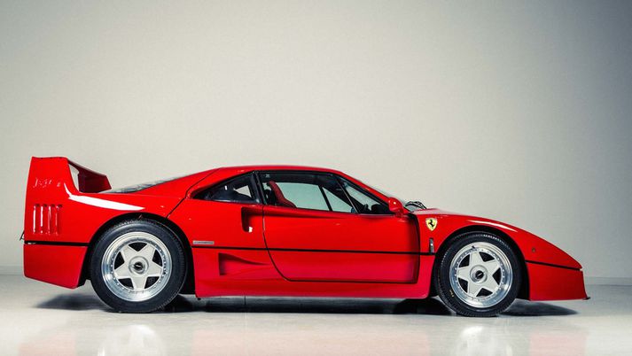 Ferrari F40, áður í eigu Eric Clapton.