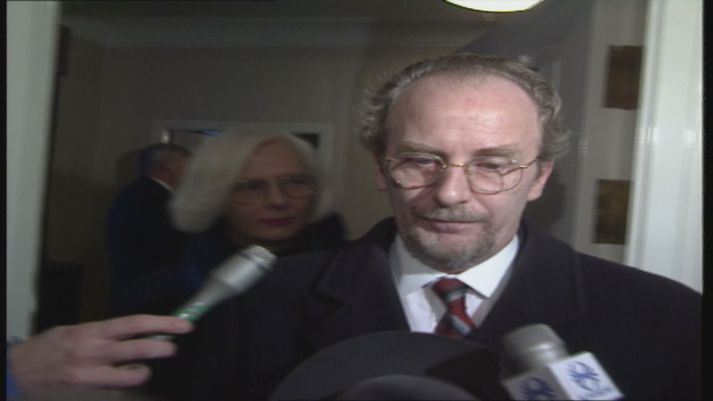 Jón Baldvin Hannibalsson var utanríkisráðherra þegar EES-samningurinn var undirritaður árið 1992. Hann var staðfestur af þingi og forseta ári síðar og tók gildi 1. janúar 1994.