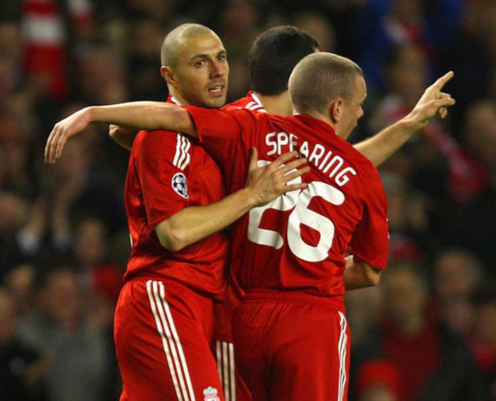 Andrea Dossena í leik með Liverpool.
