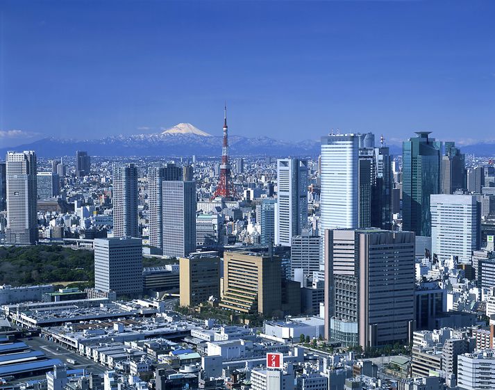 Nikkei vísitalan í Japan féll um 2,3 prósent í dag.