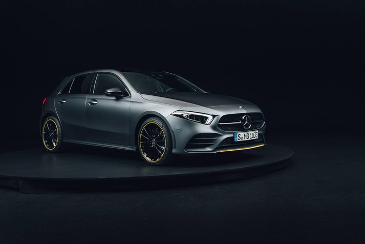 Mercedes Benz ætlar sér stóra hluti með nýjum A-Class og hefur hlaðið hann nýjustu tækni.