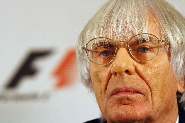 Bernie Ecclestone er alltaf með munninn fyrir neðan nefið þegar sótt er að honum.