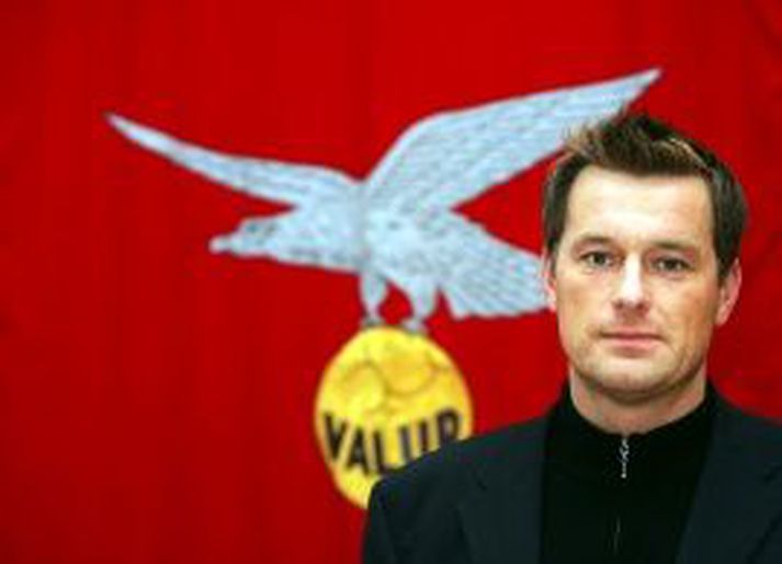 Börkur Edvardsson, formaður stjórnar Vals hefur sagt af sér.