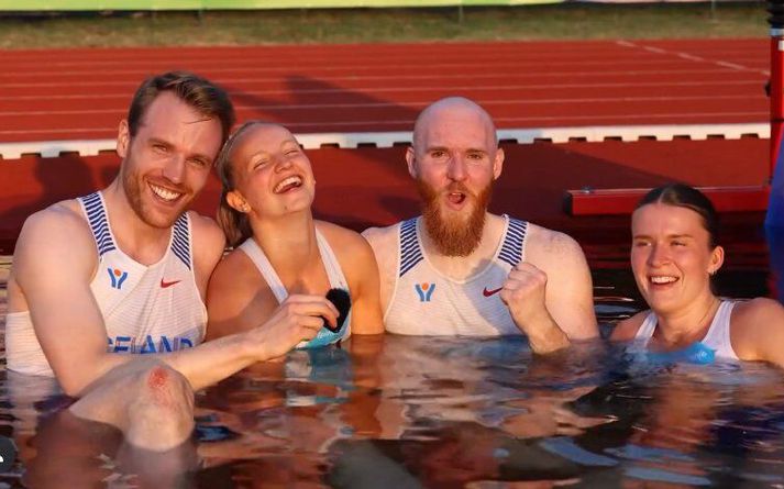 Íslensku sveitina skipuðu Ívar Kristinn Jasonarson, Ísold Sævarsdóttir, Sæmundur Ólafsson og Guðbjörg Jóna Bjarnadóttir. Ívar hljóp fyrsta sprett, svo Guðbjörg Jóna, þá Sæmundur og Ísold hljóp svo lokasprettinn.
