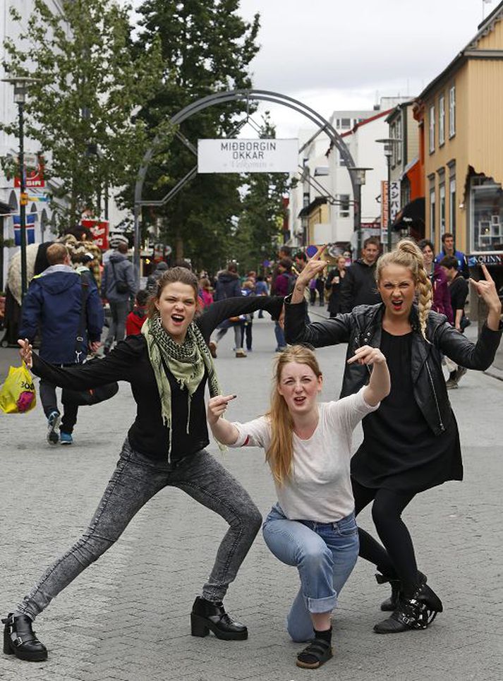 Steiney ásamt þeim Blævi og Söru.