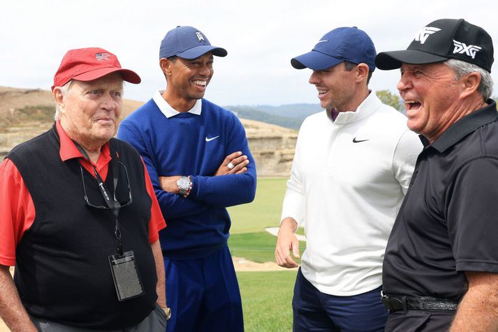 Tiger Woods og Rory McIlroy eru hér á góðri stundu og í góðum hópi með þeim Jack Nicklaus og Gary Player.