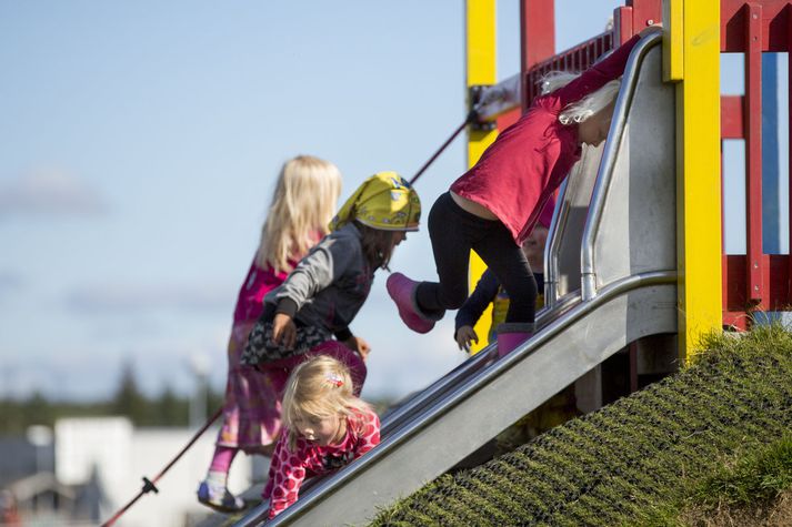 Enn vantar á fjórða tug starfsmanna á Enn vantar á fjórða tug starfsmanna á  leikskóla Reykjavíkurborgar.