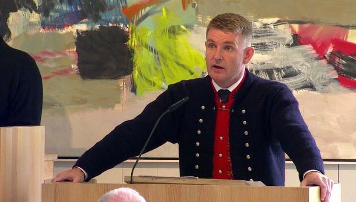 Aksel V. Johannesen ávarpaði þingheim við þingsetningu.