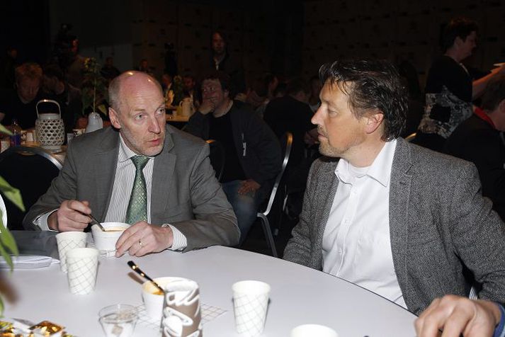 Steingrímur J. Sigfússon, sjávarútvegsráðherra, mætti á fund hjá Brimi í gær og skiptist á skoðunum við Guðmund Kristjánsson forstjóra. Skip LÍÚ verða við bryggju út vikuna en boðað hefur verið til fundar á morgun. 
