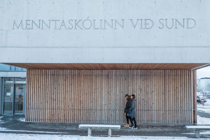 Í dag var greint frá mögulegri sameiningu Menntaskólans við Sund og Kvennaskólans í Reykjavík.