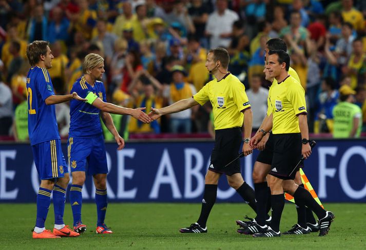 Kassai og félagar að leik loknum í gær