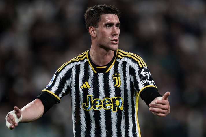 Dusan Vlahovic og félagar í Juventus komust í undanúrslit Evrópudeildarinnar en féllu úr leik eftir framlengingu gegn Sevilla.