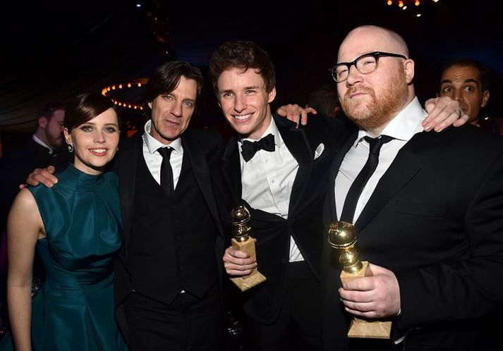 Jóhann Jóhannsson ásamt James Marsh, leikstjóra The Theory of Everything, og aðalleikurunum, Felicity Jones og Eddie Redmayne.