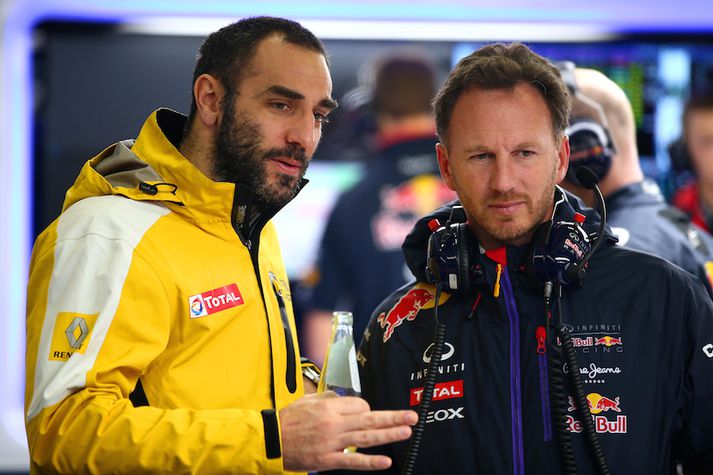 Cyril Abiteboul og Christian Horner ræða málin, ætli Reanult haldi áfram í F1?