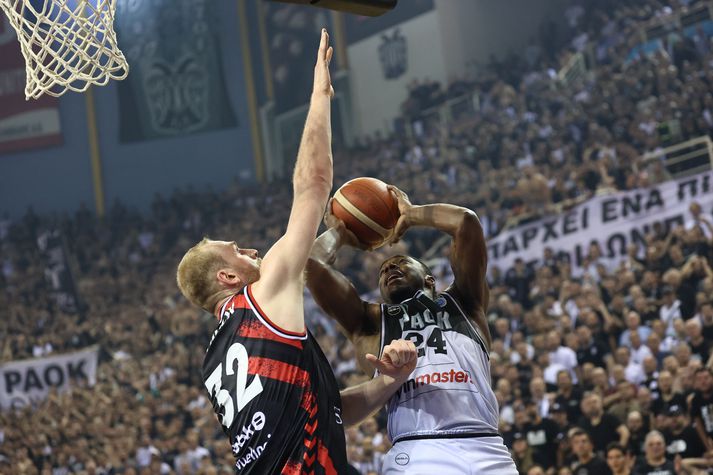 Tryggvi í ham í úrslitum Evrópubikarsins síðasta vor