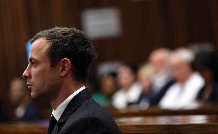 Oscar Pistorius í réttarsalnum í dag.