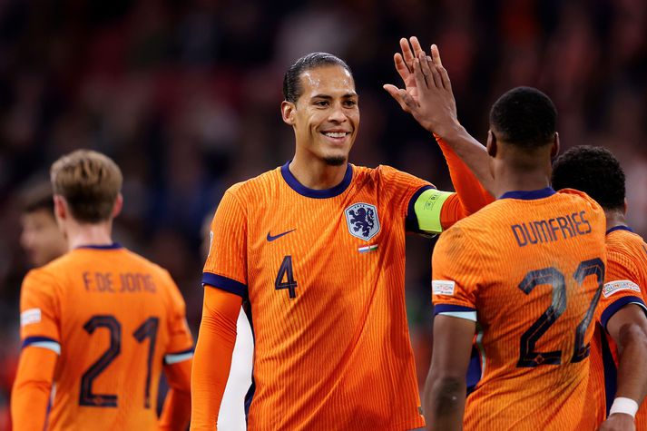 Virgil van Dijk er bæði fyrirliði og lykilmaður hjá hollenska landsliðinu og Liverpool.
