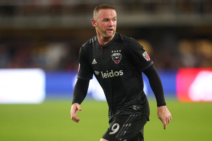 Rooney í leiknum í gær, áður en hann nefbrotnaði